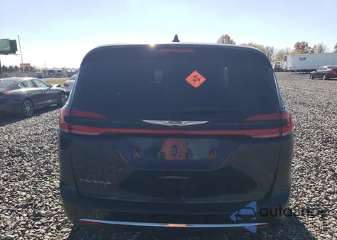 2023 Chrysler Pacifica Touring L z USA, uszkodzony, nr VIN 2C4RC1BG0PR553326